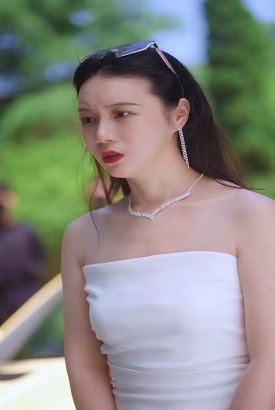 霸道女总裁的超级尊王 霸道女总裁的超级尊王