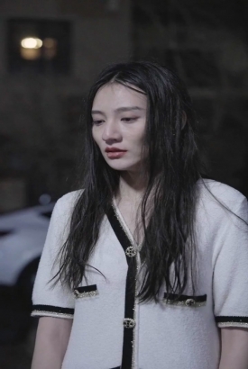 腹黑总裁的惹火娇妻 腹黑总裁的惹火娇妻